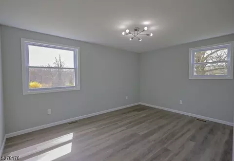 90 Coachman Dr, Fieldsboro, NJ 08505 photo 23