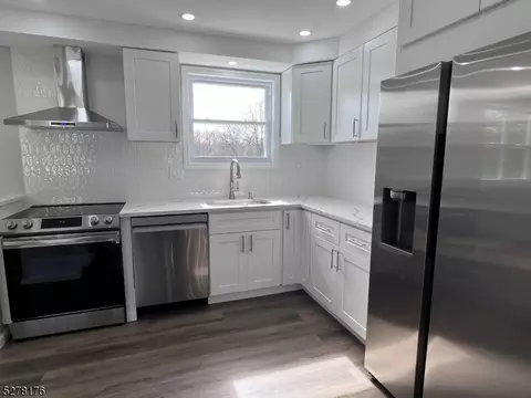 90 Coachman Dr, Fieldsboro, NJ 08505 photo 11