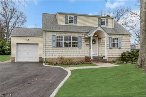 47 Shetland Dr, Clark, NJ 07066