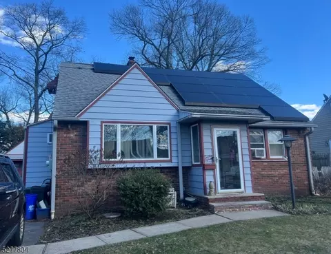 1215 Revoir Dr, Rahway, NJ 07065