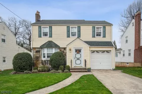 24 Fairway St, Bloomfield, NJ 07003
