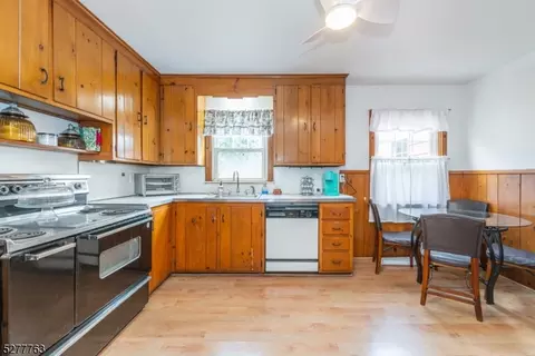 57 Conger St, Dover, NJ 07801 photo 13