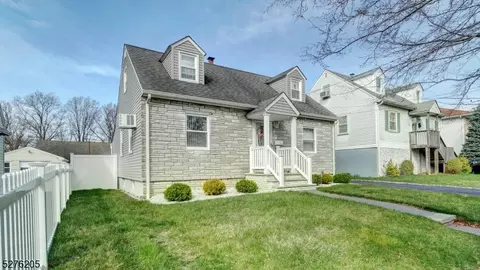 208 Buchanan St, Linden, NJ 07036