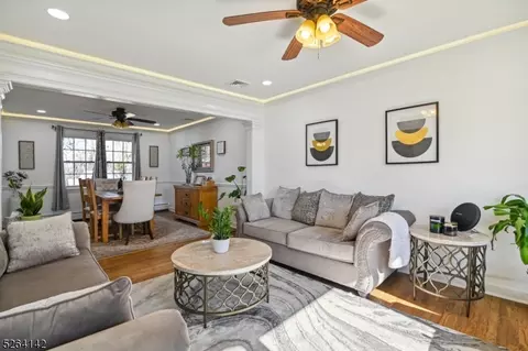 1 Handzel Rd, Hanover, NJ 07981