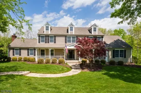 26 Sweet Briar Ct, Montgomery, NJ 08502