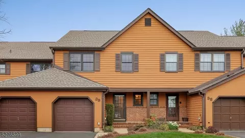 39 Manor Dr, Hillsborough, NJ 08844