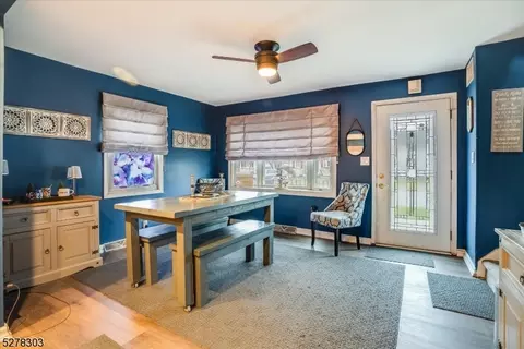 21 Bergen Ave, Wanaque Boro, NJ 07420 photo 4