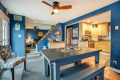 21 Bergen Ave, Wanaque Boro, NJ 07420 photo 5
