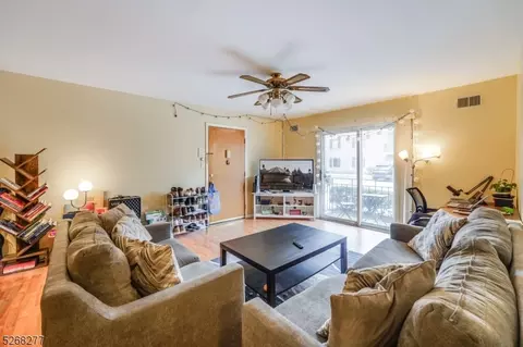38 John St #1A, Bloomfield, NJ 07003