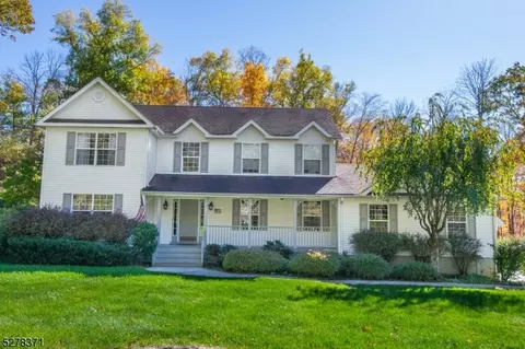 5 Hasta Way, Newton, NJ 07860