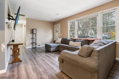 520 Guy Rd, Phillipsburg, NJ 08865 photo 5