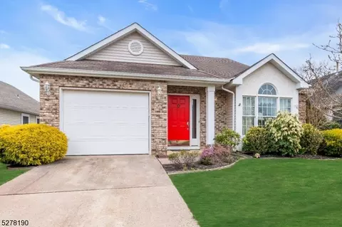 1672 Sweetbay Dr, Toms River, NJ 08755