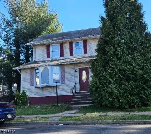 91 E 2nd St, Clifton, NJ 07011