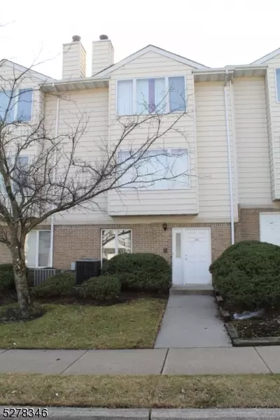 43 Aycrigg Ave, Passaic, NJ 07055