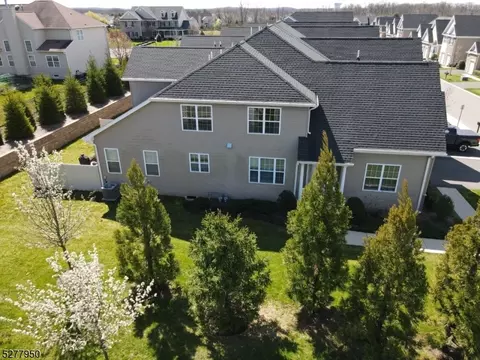 1 Traditions Pl, Monroe Township, NJ 08831