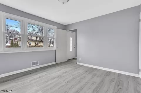 1429 Edwin Pl, Plainfield, NJ 07062 photo 6