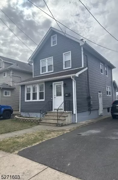 430 Rutherford Ave, Lyndhurst, NJ 07071