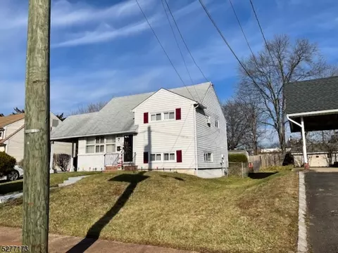 6 Speer St, Somerville, NJ 08876
