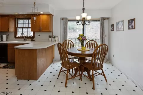 51 Forrest Rd, Randolph, NJ 07869 photo 12