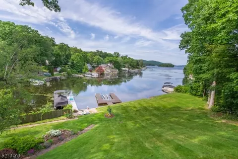 51 Rocky Point Rd, West Milford Twp, NJ 07421