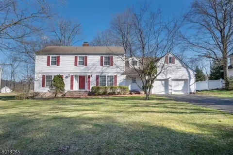 7 Bromley Ct, Montville Twp, NJ 07045