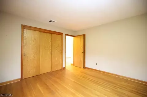 131 Macdonald Dr, Wayne, NJ 07470 photo 11