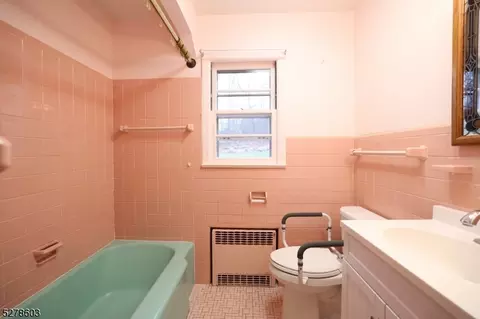 131 Macdonald Dr, Wayne, NJ 07470 photo 13