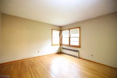 131 Macdonald Dr, Wayne, NJ 07470 photo 10