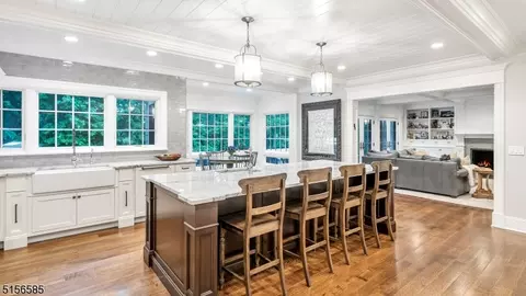 11 White Pine Rd, Upper Saddle River, NJ 07458 photo 9