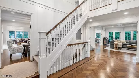 11 White Pine Rd, Upper Saddle River, NJ 07458 photo 2
