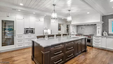 11 White Pine Rd, Upper Saddle River, NJ 07458 photo 10