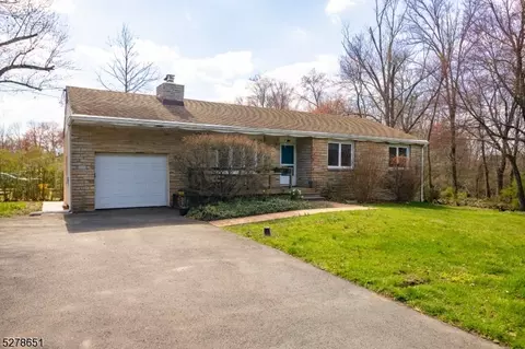 128 Hightstown Rd, Princeton Junction, NJ 08550
