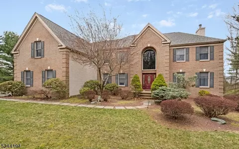 1711 Merriam Dr, Bridgewater Twp, NJ 08836
