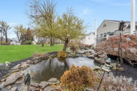 27 Manor Dr, Wayne, NJ 07470 photo 6