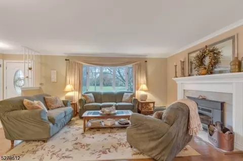 27 Manor Dr, Wayne, NJ 07470 photo 14
