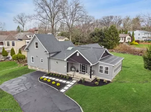 175 Oakwood Ave, North Haledon, NJ 07508