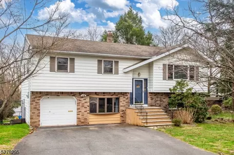 83 Grove St, Clifton, NJ 07013