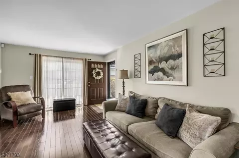 3004 Hemlock Pl, Basking Ridge, NJ 07920