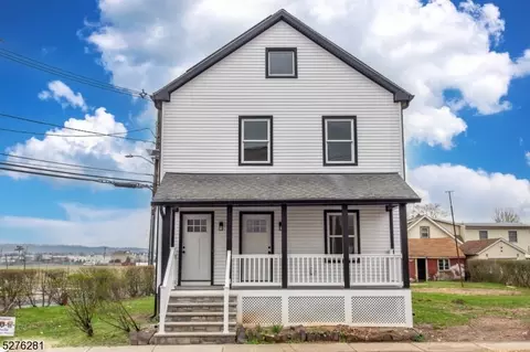 17 N Weiss St, Manville, NJ 08835