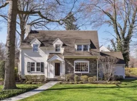 20 Glen Oaks Ave, Summit, NJ 07901