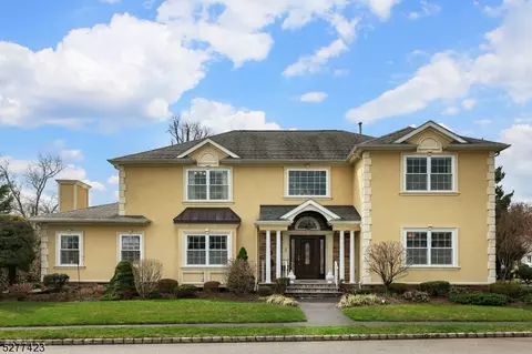 27 Fieldstone Dr, Springfield, NJ 07081