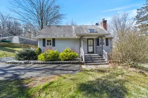 11 Vanderhoof Ct, Vernon, NJ 07462
