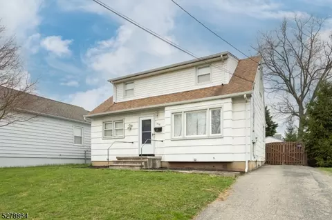 828 S Main St, Manville, NJ 08835