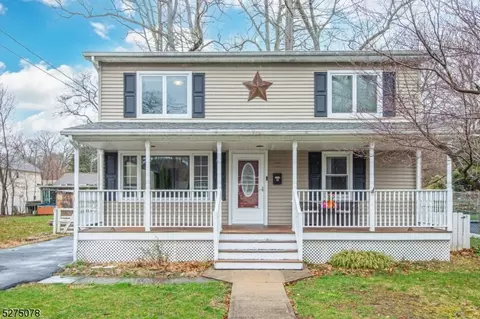 23 1st St, Mount Olive, NJ 07828