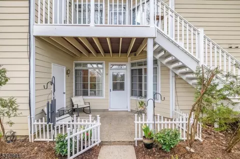 23 Wescott Rd, Bedminster, NJ 07921