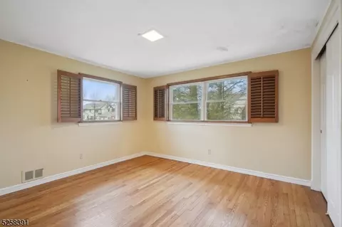 263 Northview Ter, Springfield, NJ 07081 photo 19