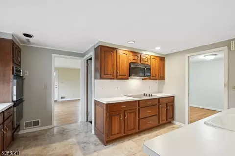 263 Northview Ter, Springfield, NJ 07081 photo 14