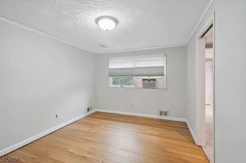 263 Northview Ter, Springfield, NJ 07081 photo 9