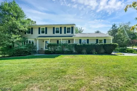 2 Old Village Rd, Hillsborough, NJ 08844