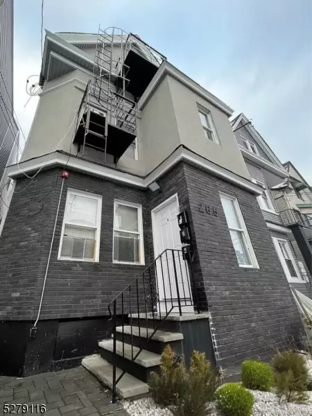 265 Governor St, Paterson, NJ 07501